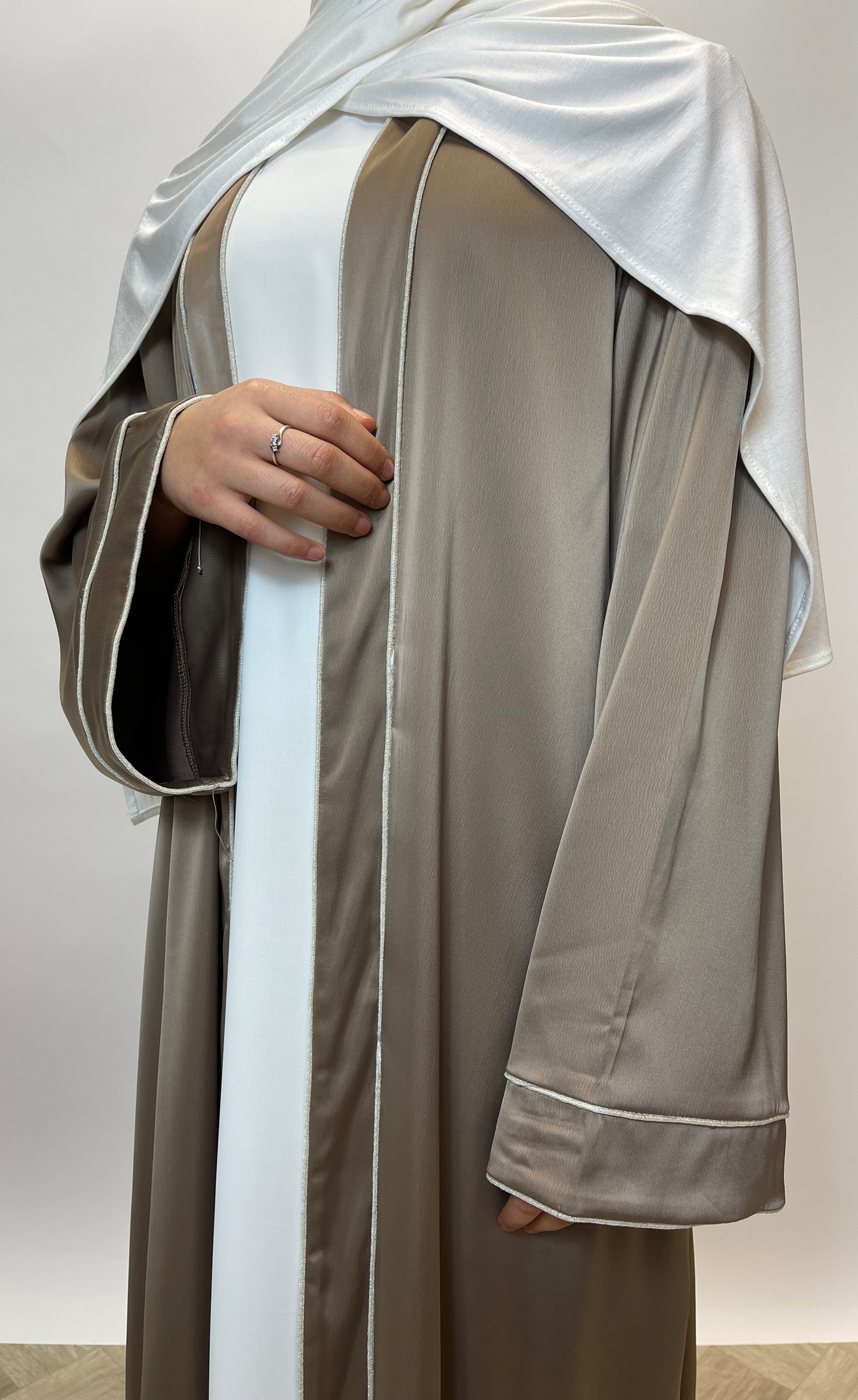 Satin kimono - Taupe - Hijab Boutique