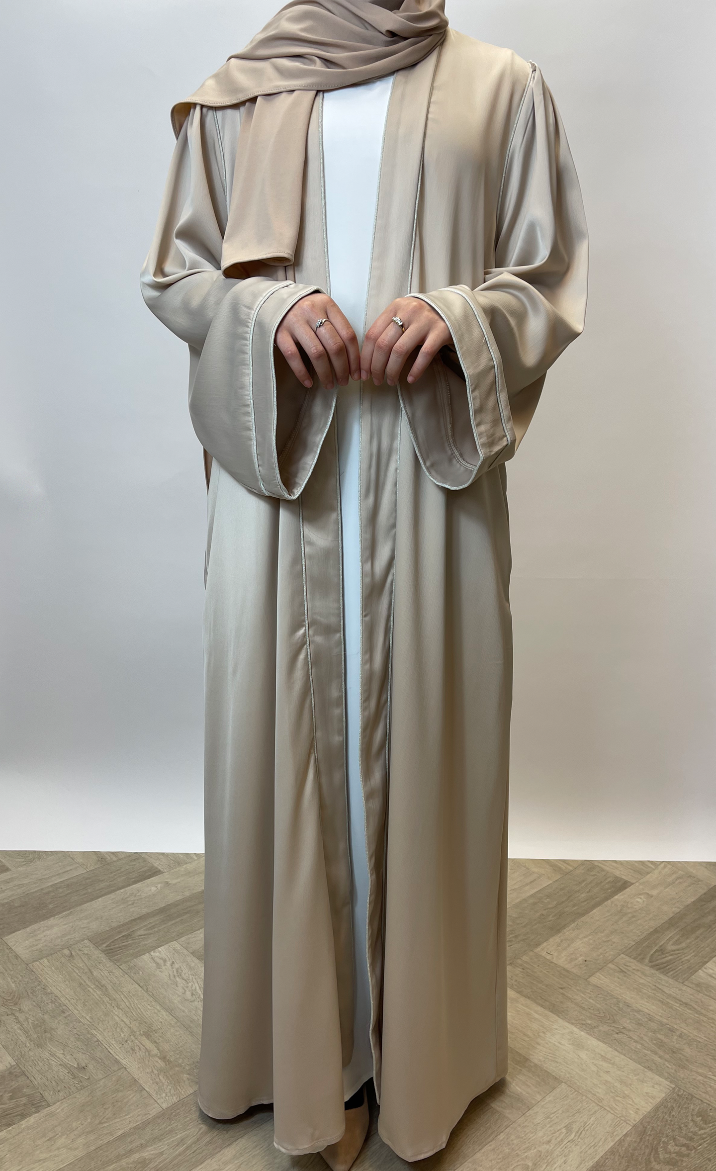 Satin Kimono - Creme - Hijab Boutique