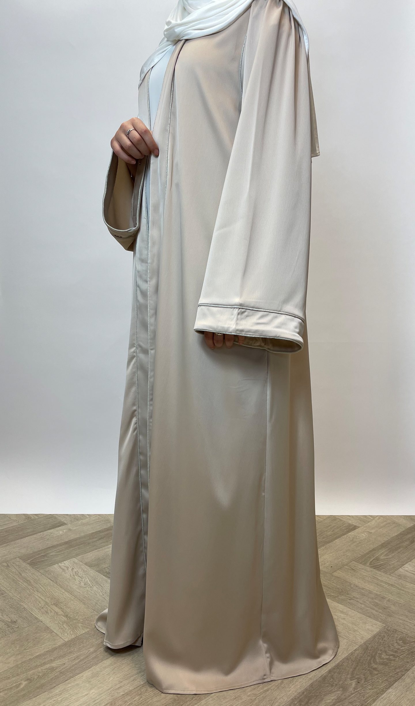 Satin Kimono - Creme - Hijab Boutique